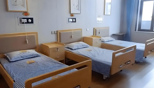 深圳户口的人群_当下最大的话题，《731》还上不上 731还上不上植被丰满鸥飞